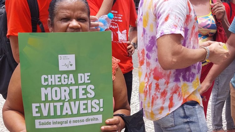 Movimento AIDS de Pernambuco protesta contra os cortes orçamentários na política de HIV/AIDS