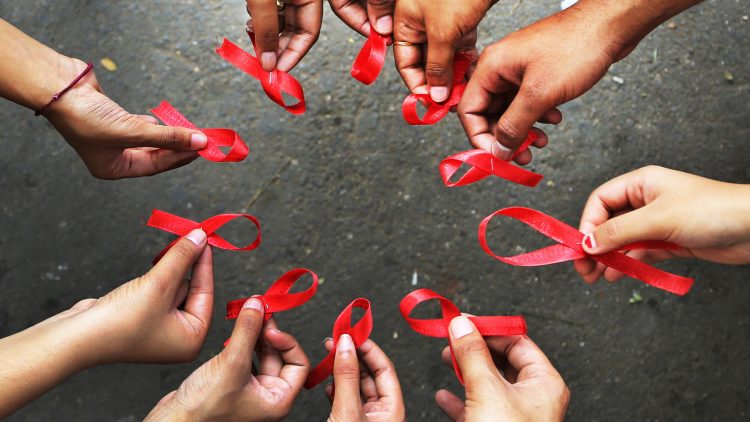 Multiplicando informação para proteger a Política de HIV no Brasil