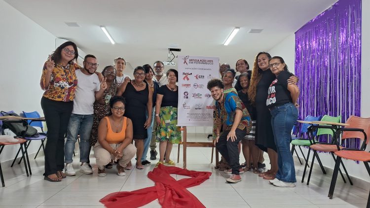 Gestos participa de encontro da Articulação AIDS Pernambuco