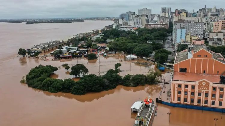 Enchentes no Rio Grande do Sul: um olhar sobre as mulheres e mudanças climáticas
