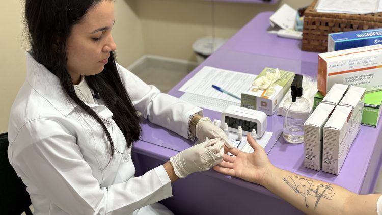 Julho Amarelo: Gestos oferece testagem e orientação gratuitas para hepatites virais